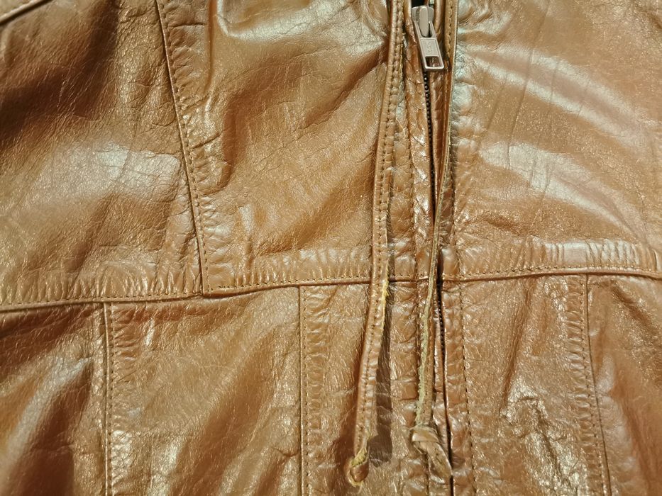 Skórzana kurtka z kapturem 140/146