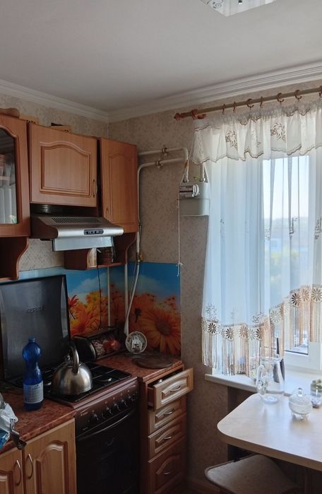 Продам 2-кімнатну квартиру в м. Сміла