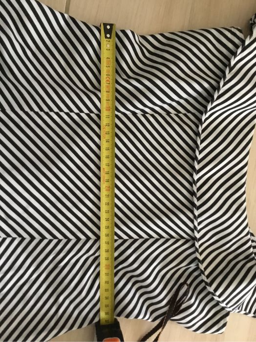 Sukienka Armani r. XS