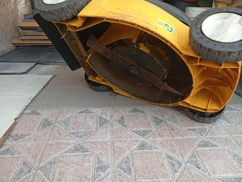 Aparador de relva freeline alpina