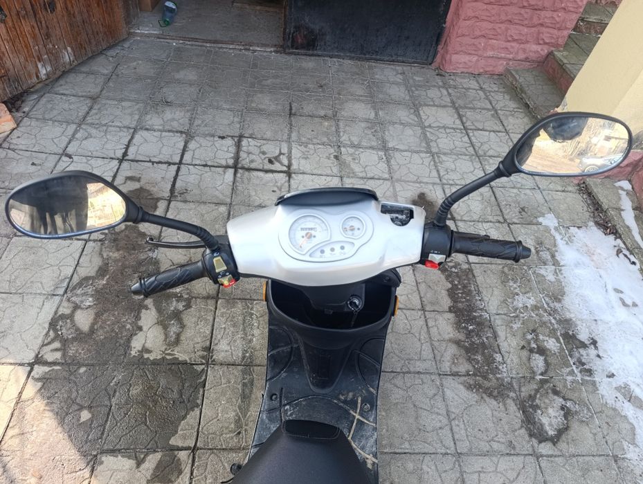 Скутер KEEWAY, на реєстрації