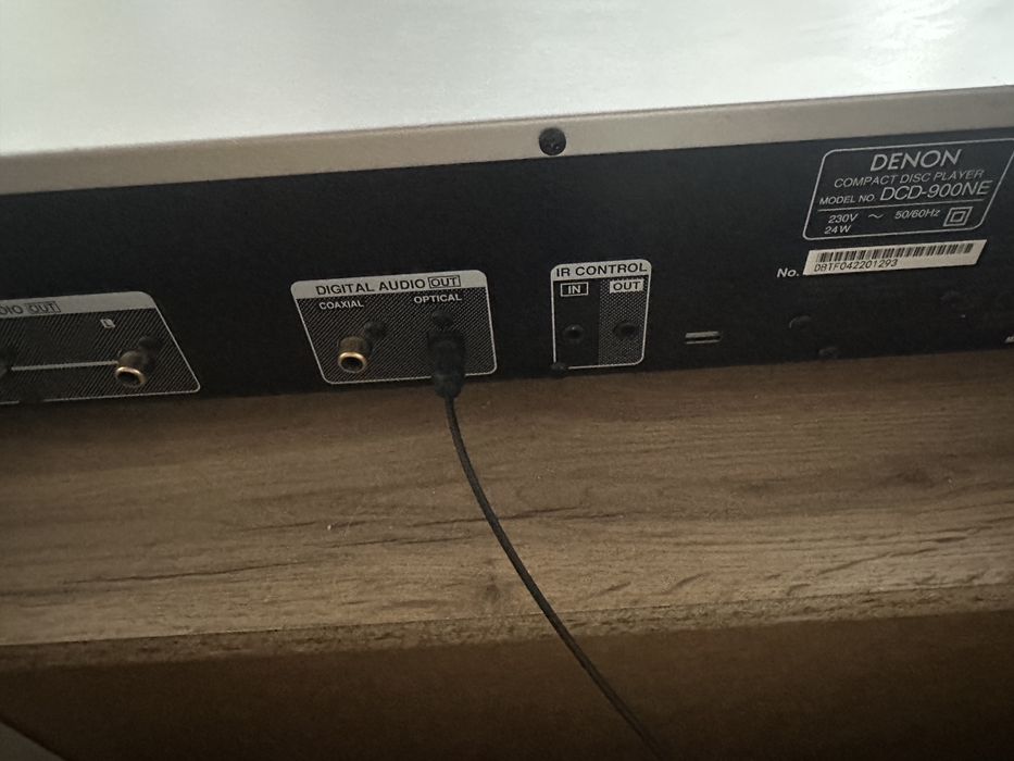 Denon DCD 900NE  odtwarzacz CD  Stan idealny  Karton i  pilot