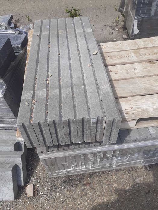Kręgi Ażury Skarpówki Jumby ogrodzenia betonowe korytka Szalunki