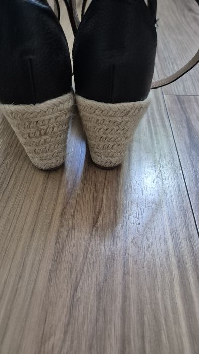 Sandały na koturnie espadryle czarne