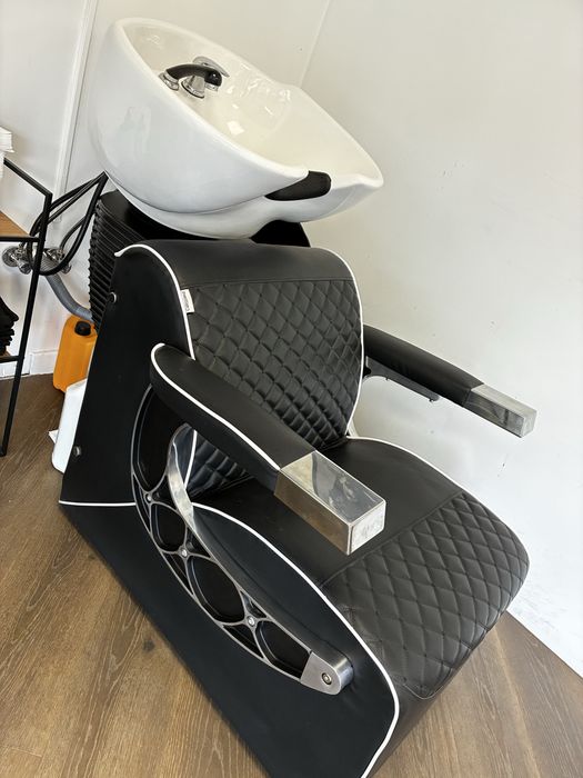 Fotel barberski czarny