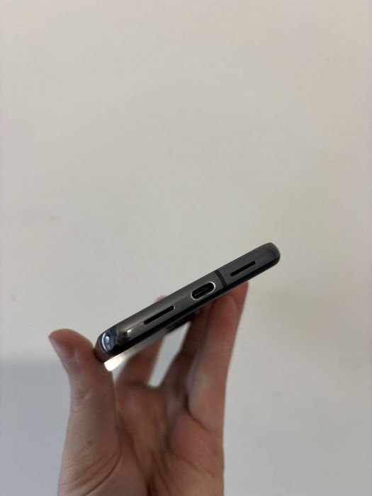 Google Pixel 8 Pro Black 12/1T Neverlock