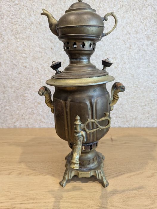 Старовинний самовар