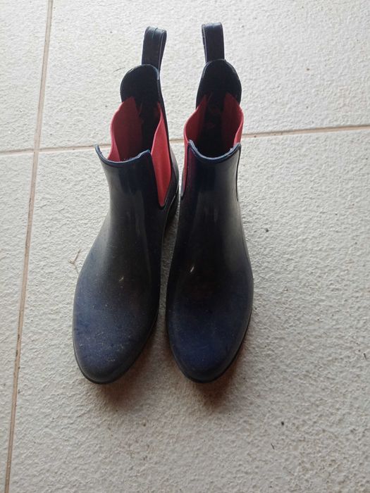botas de chuva de saída