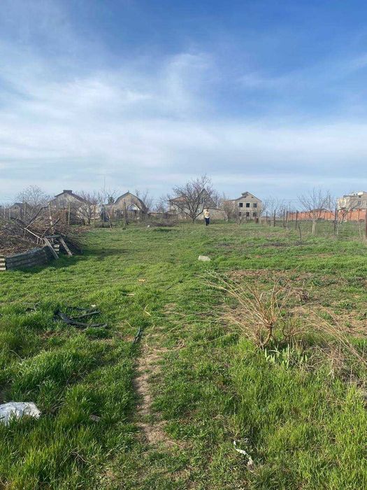 Продаю дім, з великим городом.