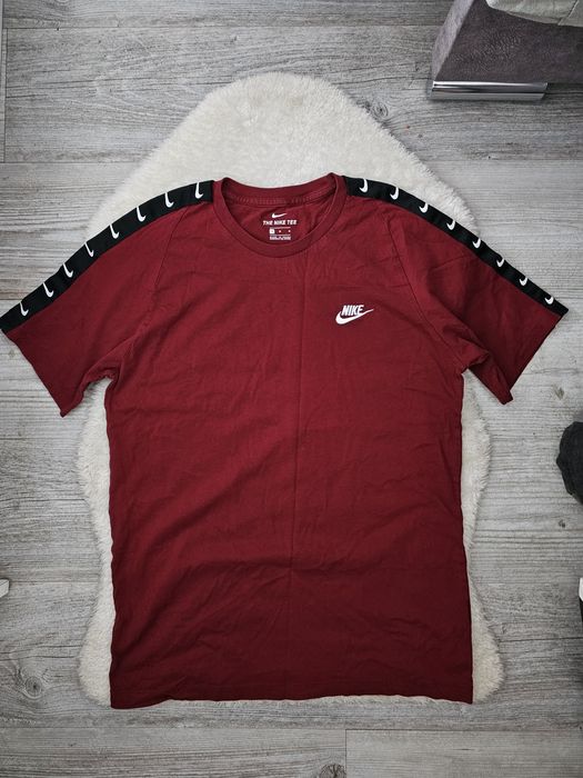 Koszulka nike Swoosh Rozmiar M Burgundowa Logo haft Koszulka nike tee