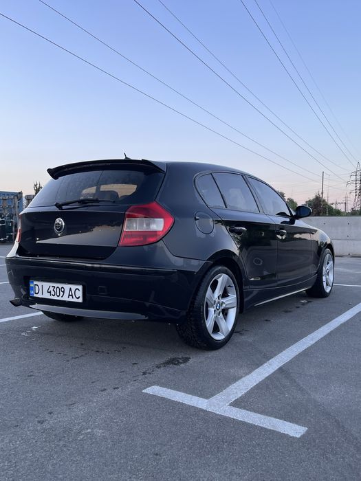 BMW 1 Series 2004 VIN WBAUG51020JS88801 фото оголошення 3 з 13