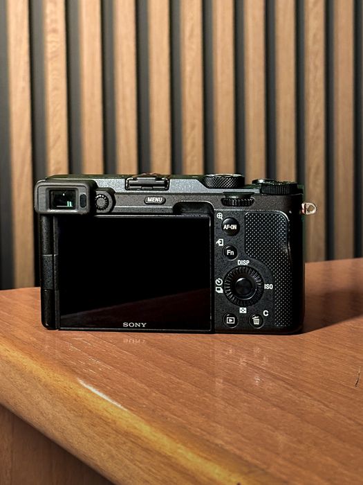 Sony A7C + Cage SmallRig | Excelente Estado