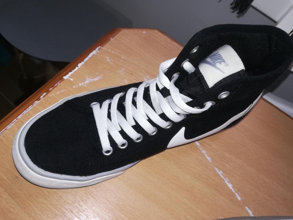 Buty nike wmns czarno biale 36,5