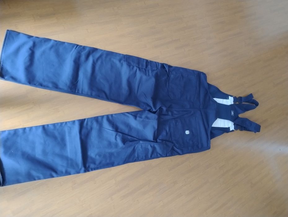 Spodnie robocze ogrodniczki firmy Engel L