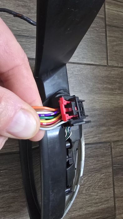 Lusterko Touran 1T3 prawe 9pin.