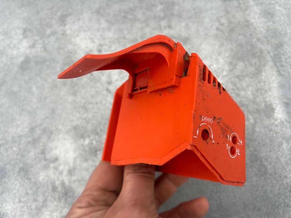 Osłona Pokrywa Filtra DOLMAR PS 100 PS 341 400 MAKITA DCS 341 400 (24