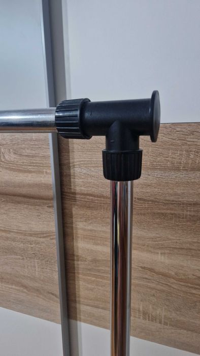 Charriout para cabides