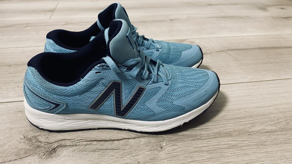 Кроссовки кросівки New Balance жіночі оригінал 37