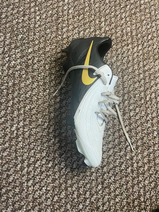 Копки Nike Phantom Gx