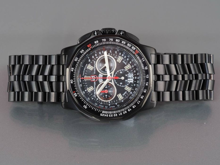 Luminox F-22 Raptor