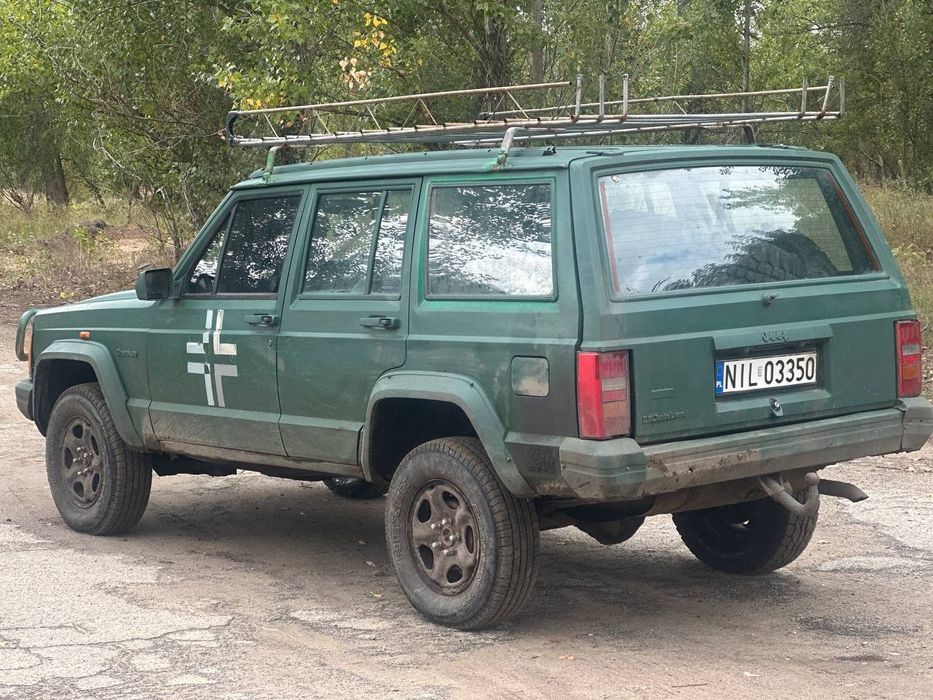 Продам Jeep Cherokee