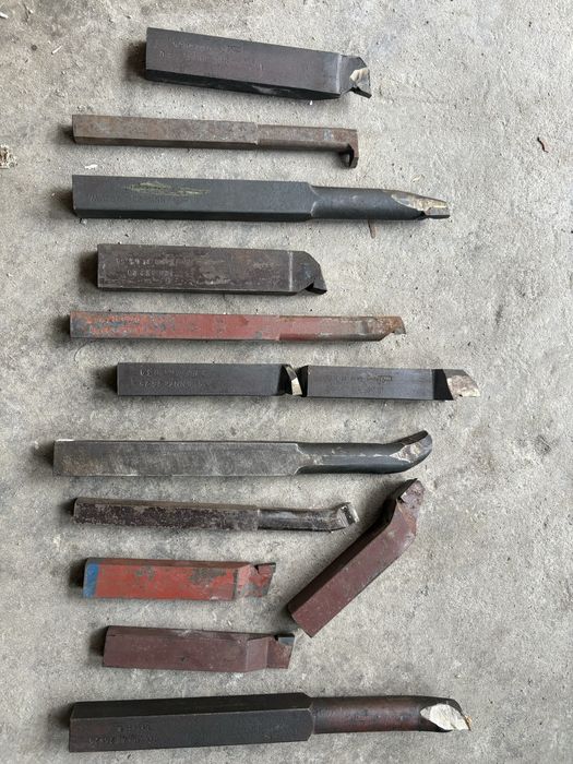 Noże tokarskie, noże