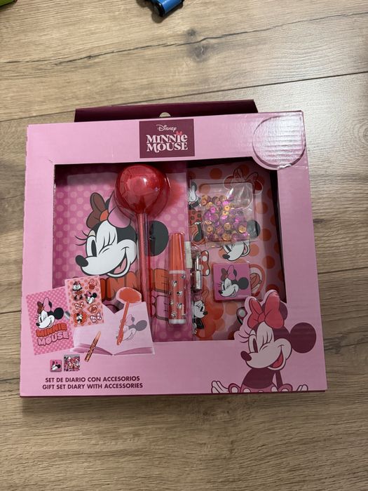 Zestaw prezentowy dla dziewczynki Miki Mouse