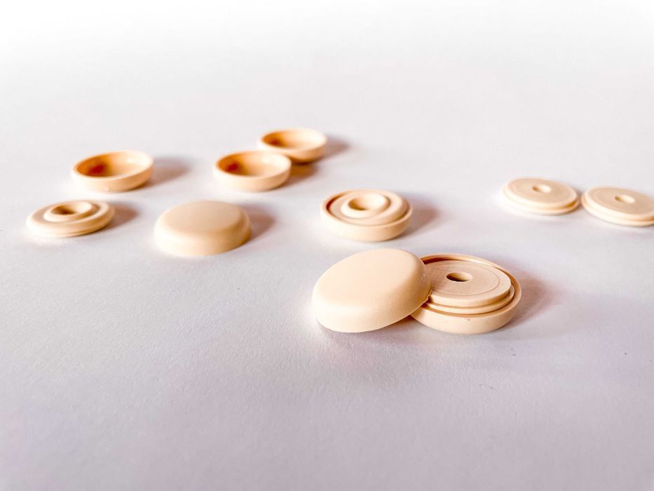 Podkładka pod śrubkę z zaślepką