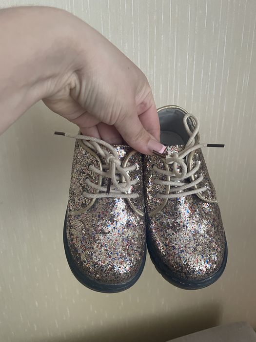 Туфлі apawwa на дівчинку, 25 розмір, блискучі