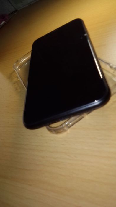 IPhone XR почти новый