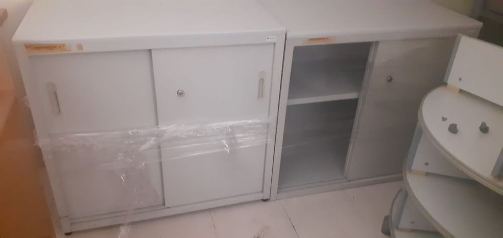 Venda armarios arrumação Ideal escritório, casa ou garagem.