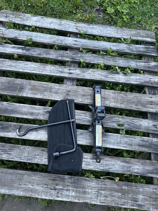 Домкрат ssang yong korando