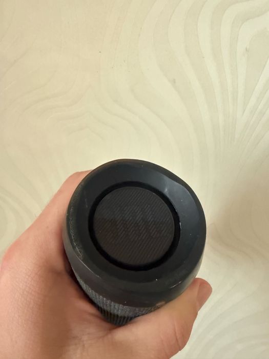 Jbl flip 4 (не включається)