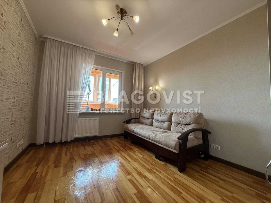 Продаж 2К квартири ст. м. Академмістечко 5 хв.пішого ходу.