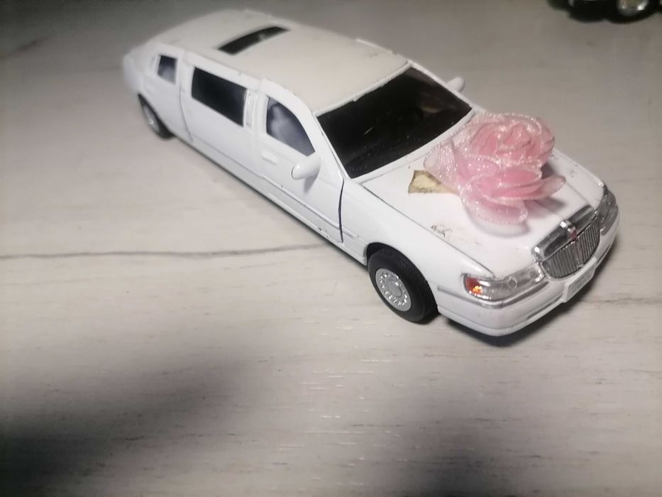 Машинки по 100грн