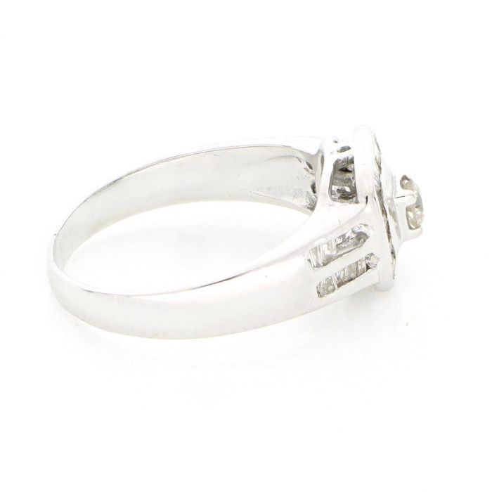 Anel Noivado com 39 diamantes naturais