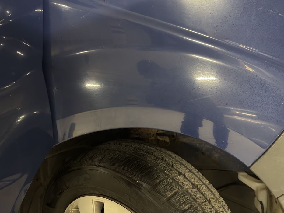 Opel. VIVARO 2.0 D // 6 передч / 2010 Р