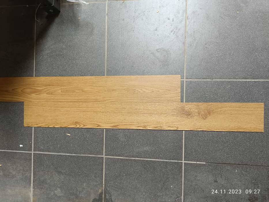 Wykładzina lvt wygląd drewna 13,3 m2