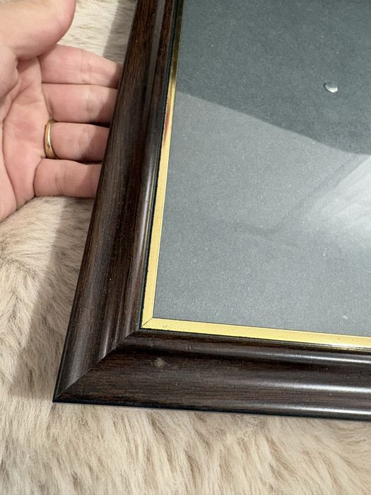 Brązowa duża drewniana ramka