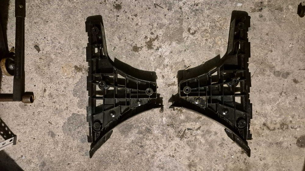 Guias Para-Choques Traseiro Audi A4 B5 Sedan 8D Facelift 1999 a 2001 Originais