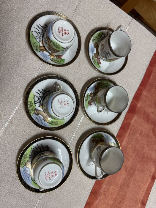 Seis conjutos de louça chinesa