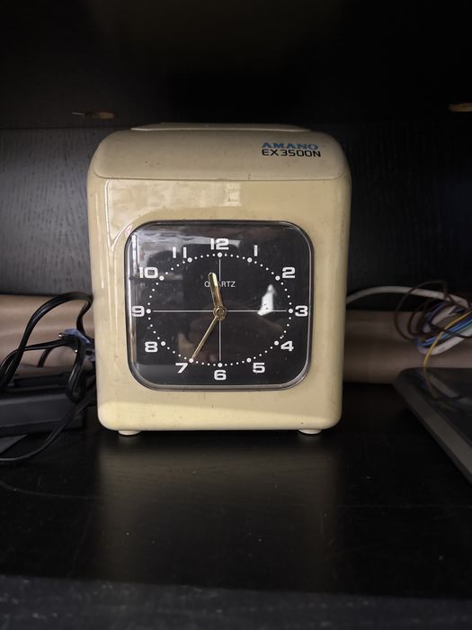 Relogios de ponto a cartoes.