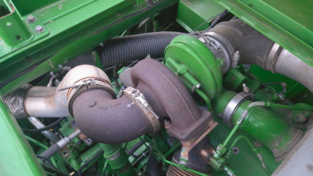 John deere S680i