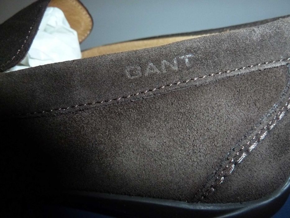 Sapatos novos camurça castanha GANT 41