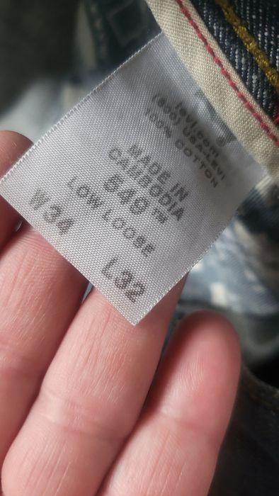 Spodnie Levis model 549 nowe