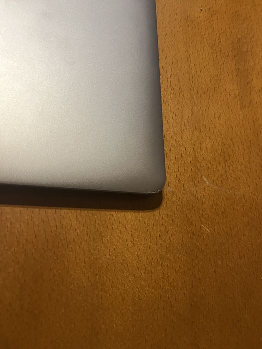 MacBook Pro 2017 13 cali 8/256 w razie dogadania za 850 odbir osobisty