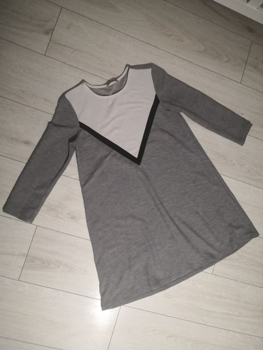 Sukienka stradivarius rozmiar M