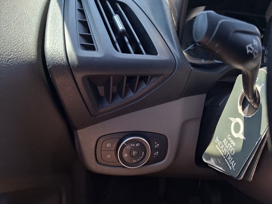 Ford Transit Connect L2 Nacional Impéc Motor Novo