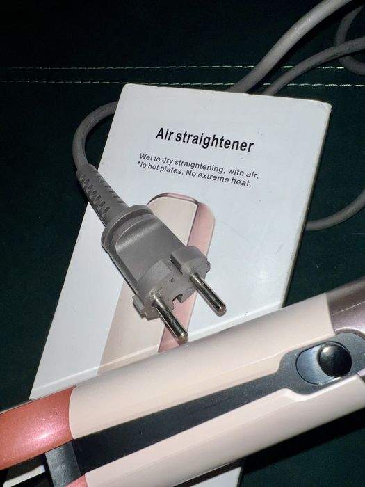 Фен-стайлер Dyson Airstrait HT01