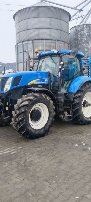 New Holland 7060